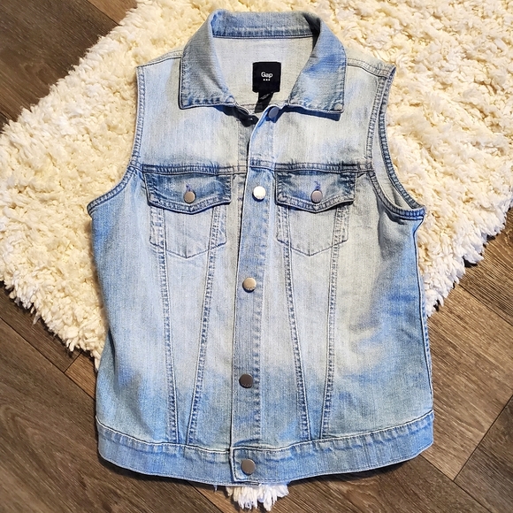 GAP Jackets & Blazers - GAP Women's Light Washed Demin Vest